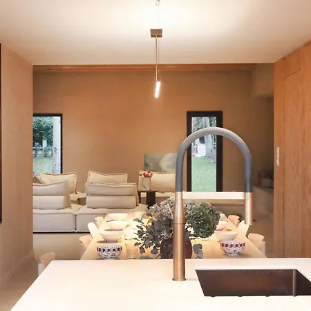 펜션 Forest House, Design Lamorlaye